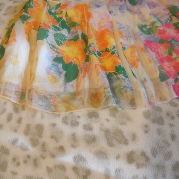 Super Cute Summer Skirt, Size 10. Girls - Picture 6 of 6